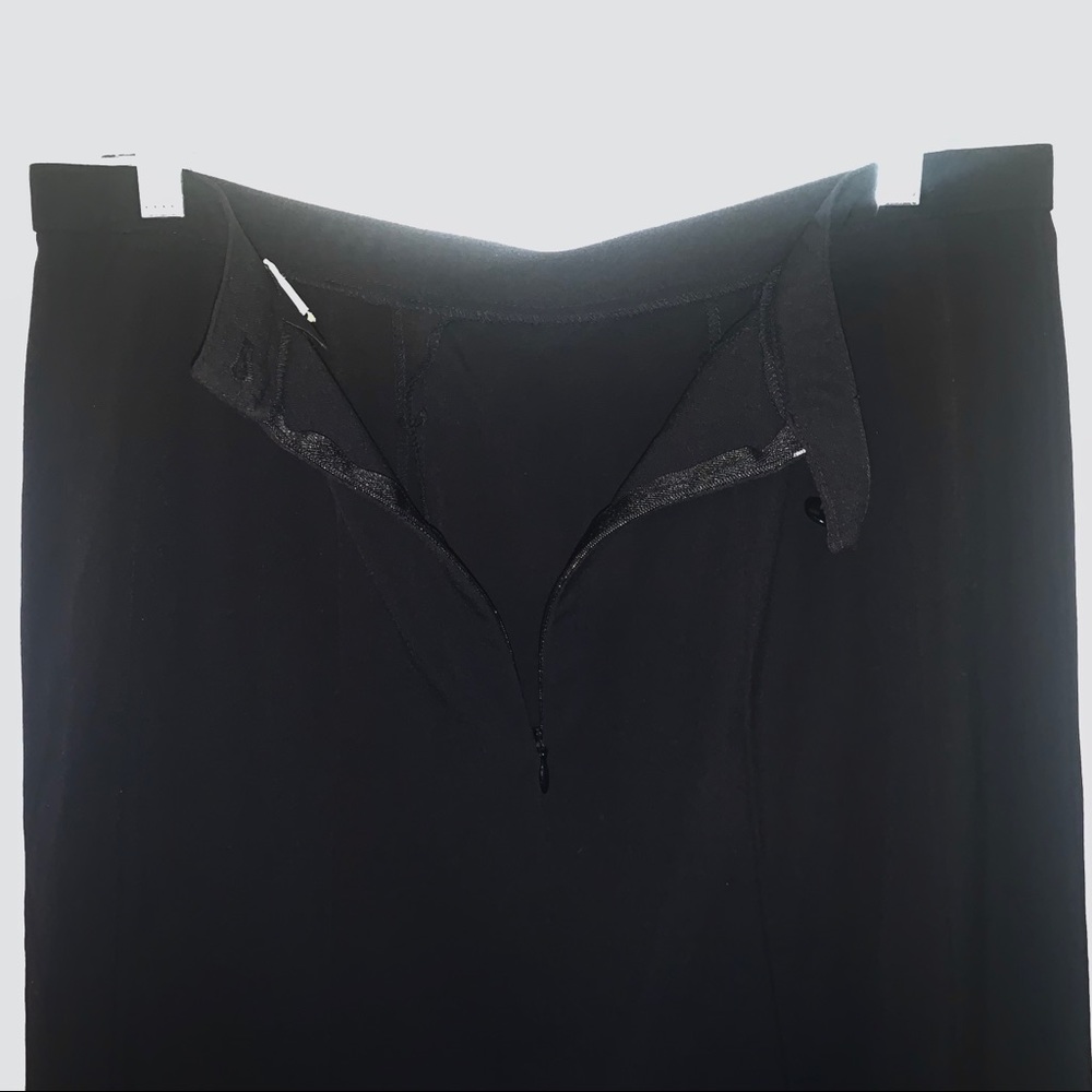 Focus 2,000 size 14 black a-line skirt - Picture 2 of 3
